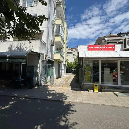 Azure Nest דירה